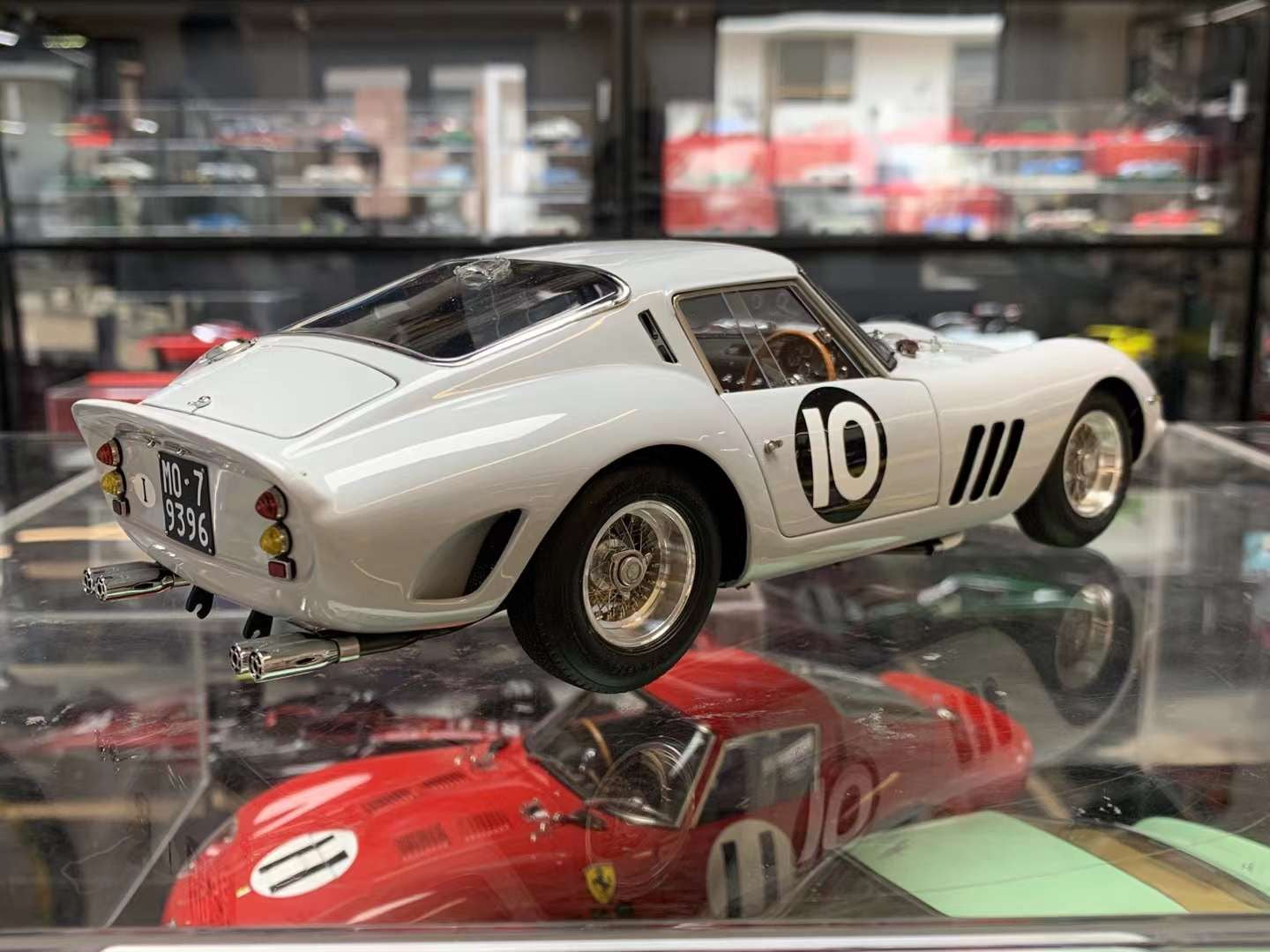 CMC 250 GTO 1/18 Tourist Trophy 1962.