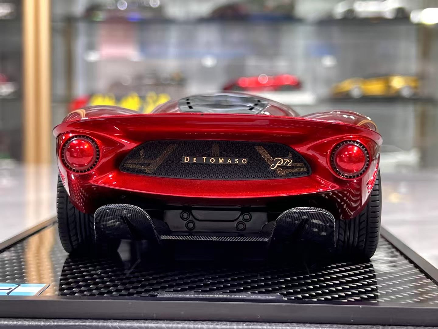 Peako Models DeTomaso P72 1/18