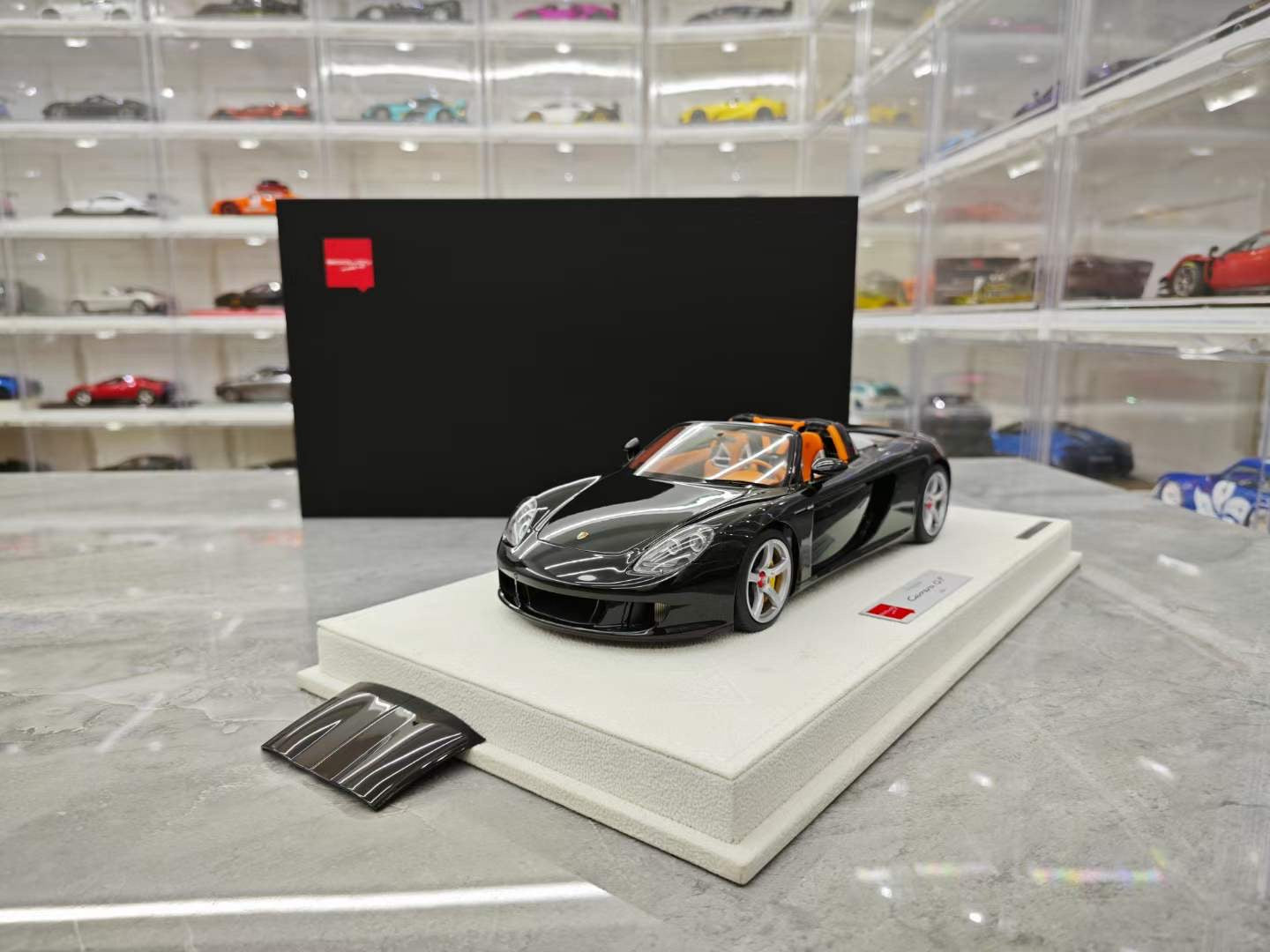 MakeUp Models Carrera GT 1/18