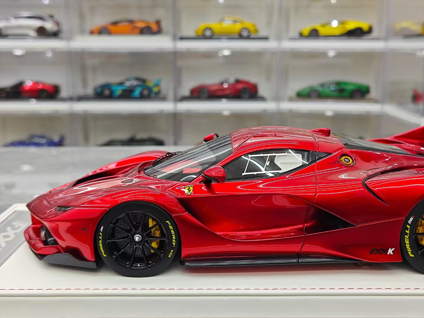 CE Models FXXK 1/18
