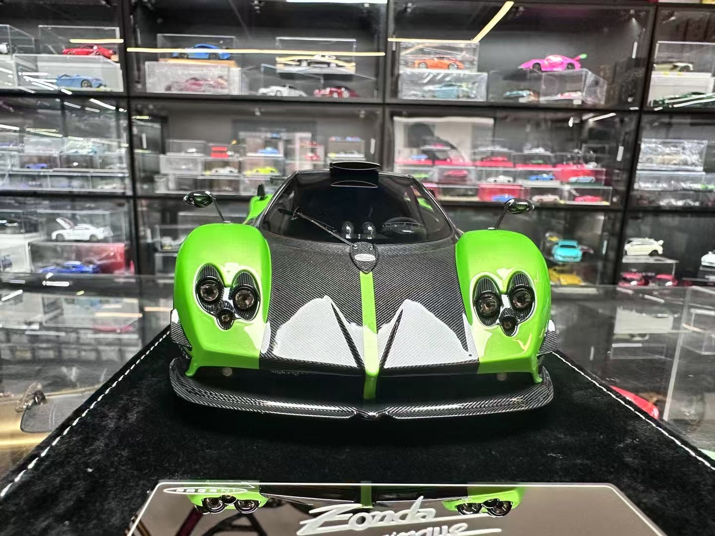 (HH Models) Henson & Heaven Zonda Cinque 1/18
