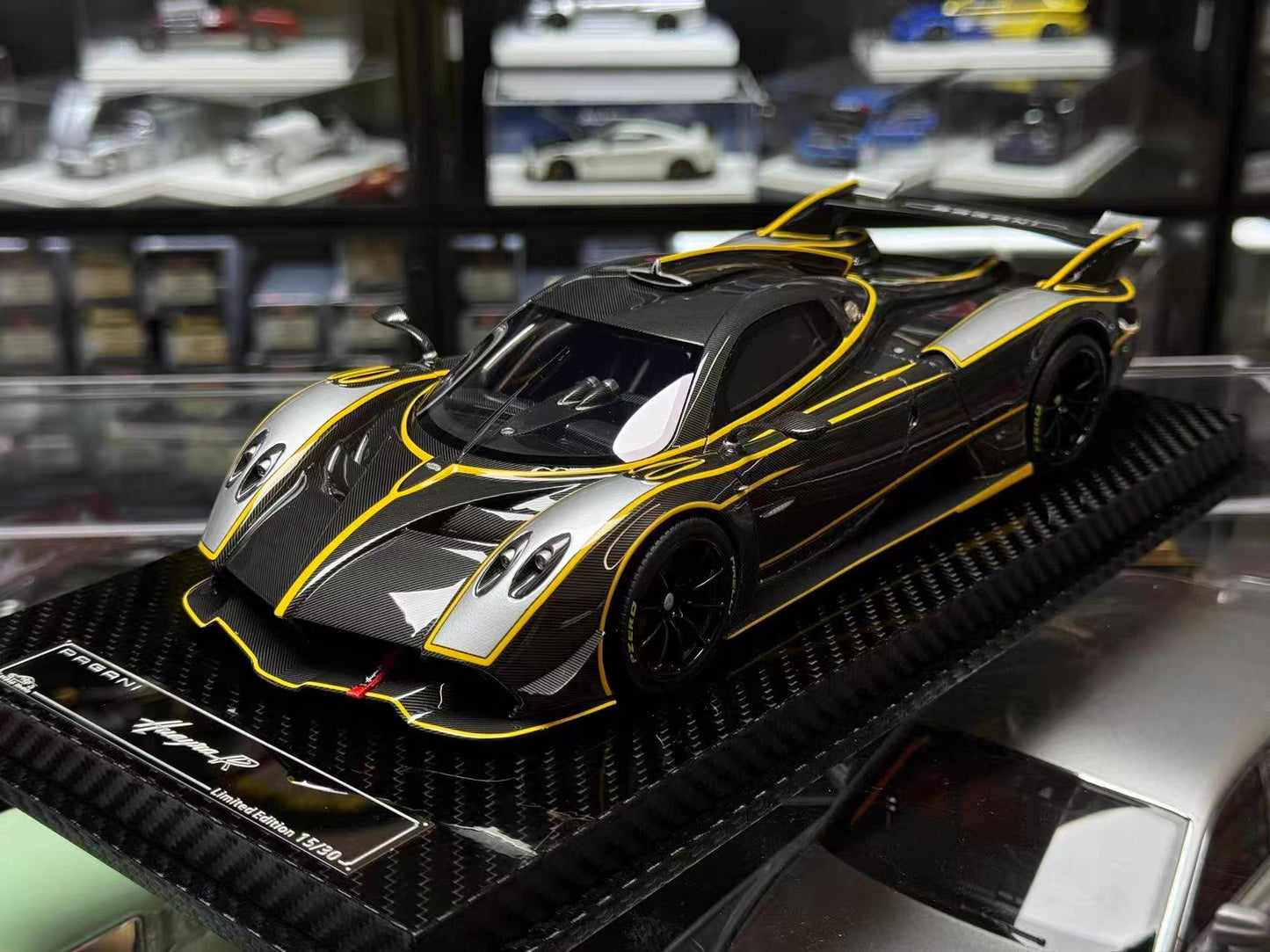 VIP Models Pagani Huayra R 1/18.