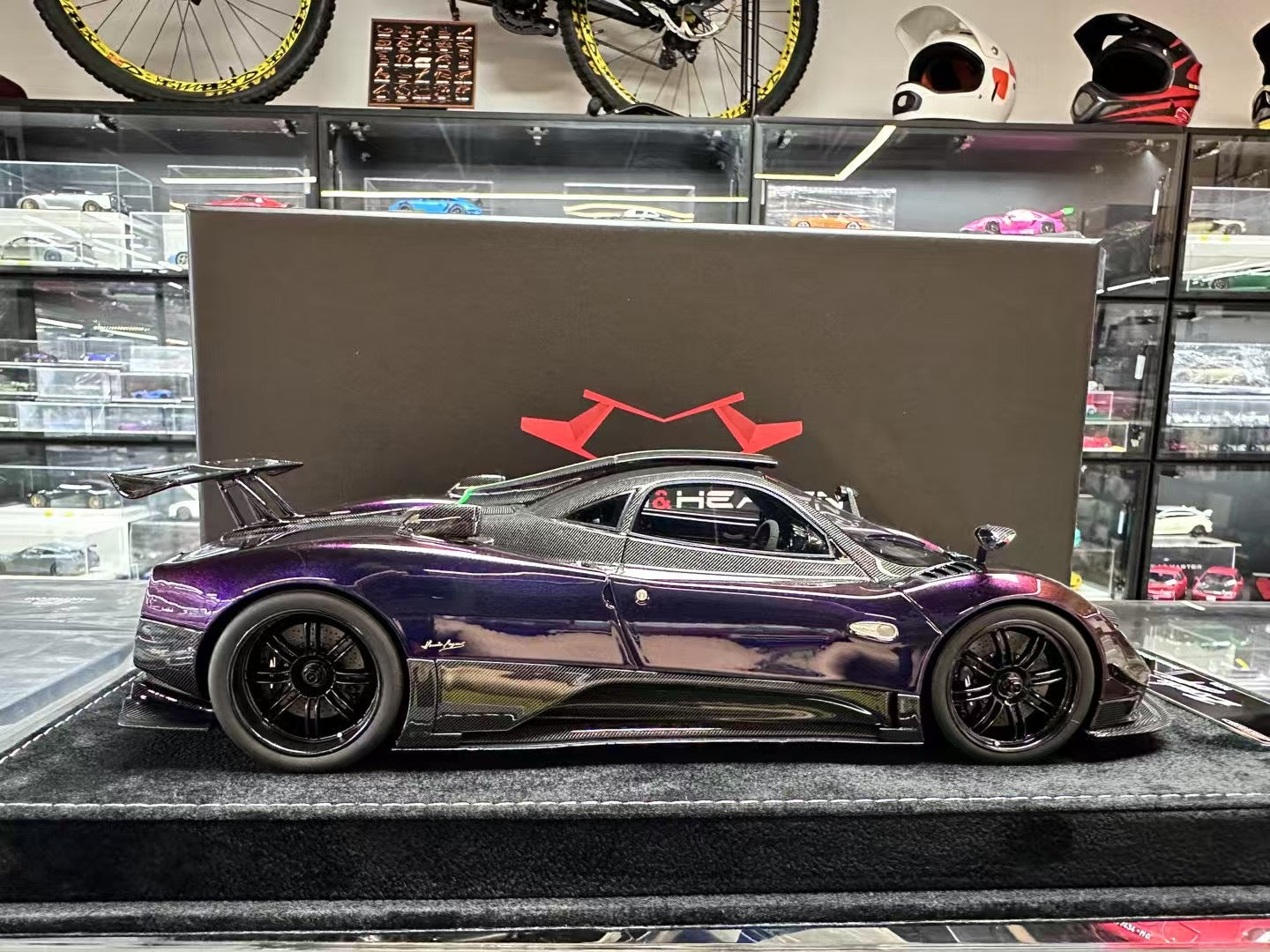 (HH Models) Henson & Heaven Zonda Cinque 1/18
