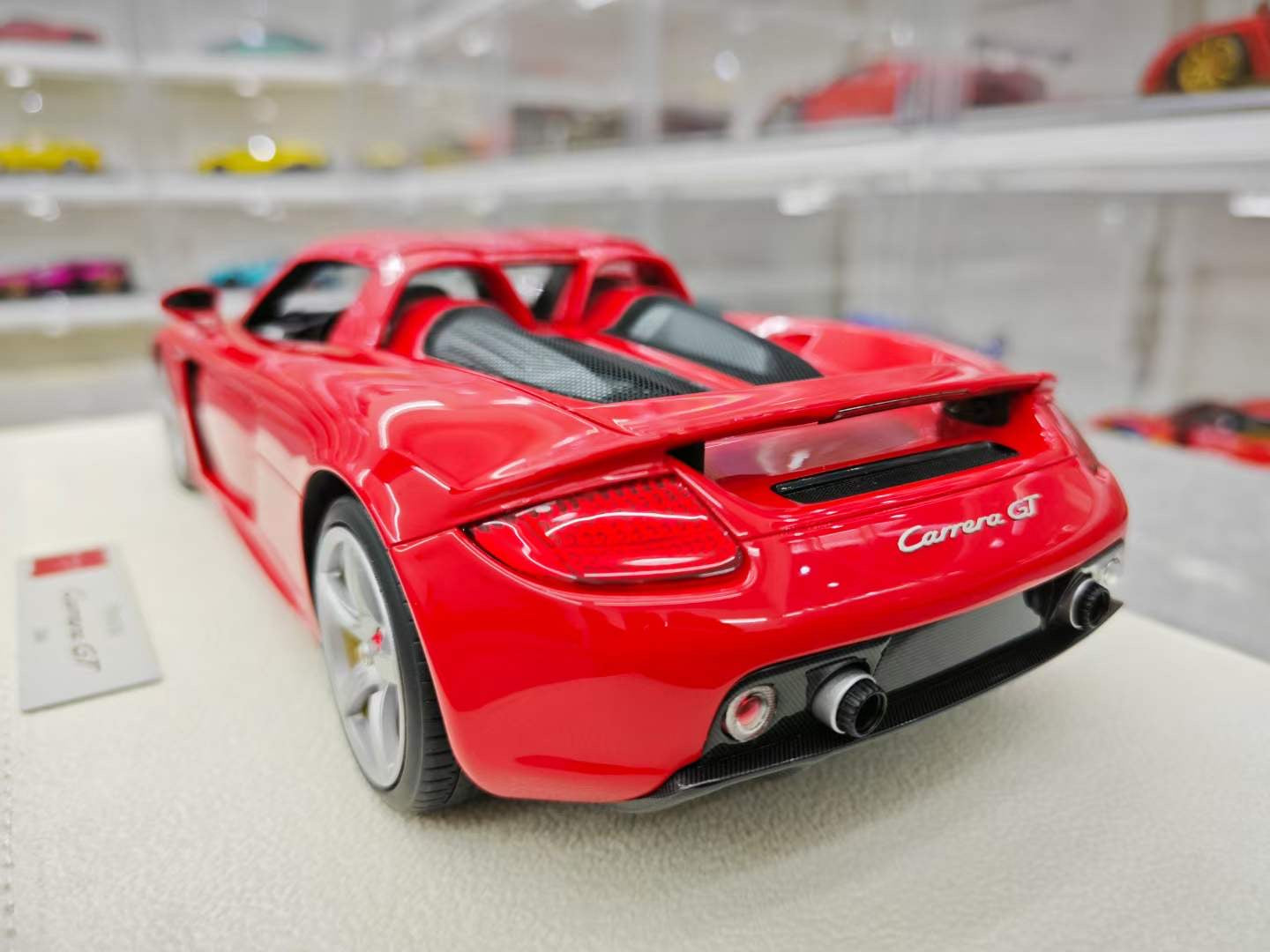 MakeUp Models Carrera GT 1/18