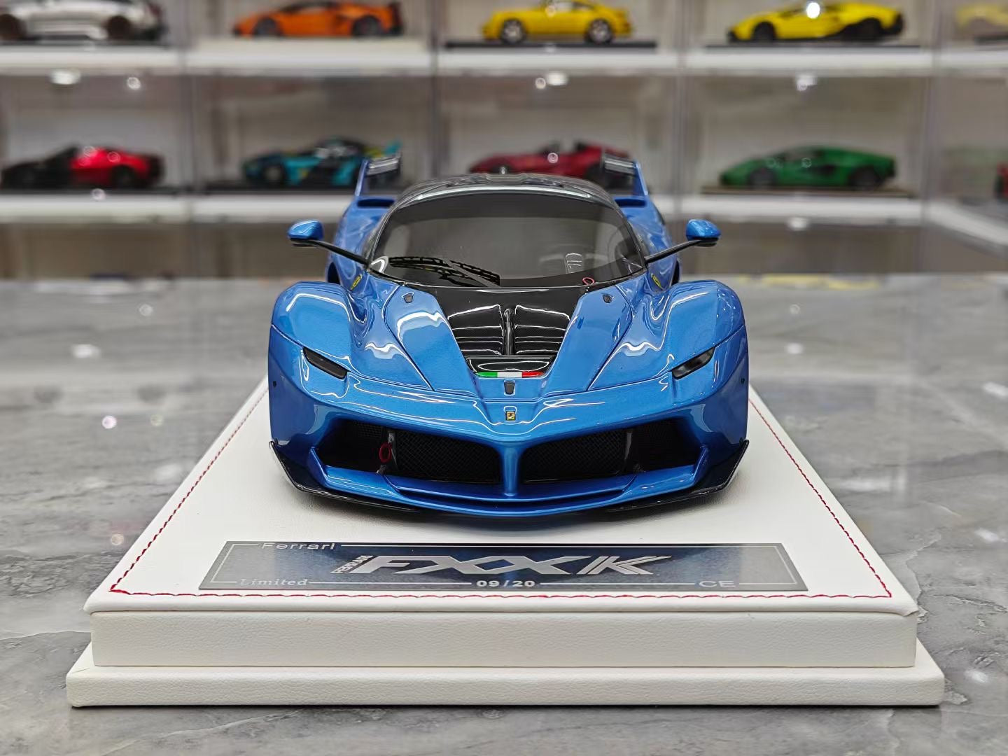 CE Models FXXK 1/18