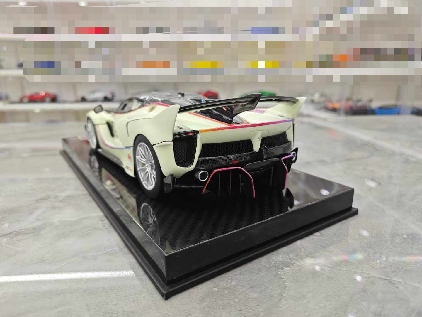 Ultra Unique (UU Models) FXXK Evo 1/18