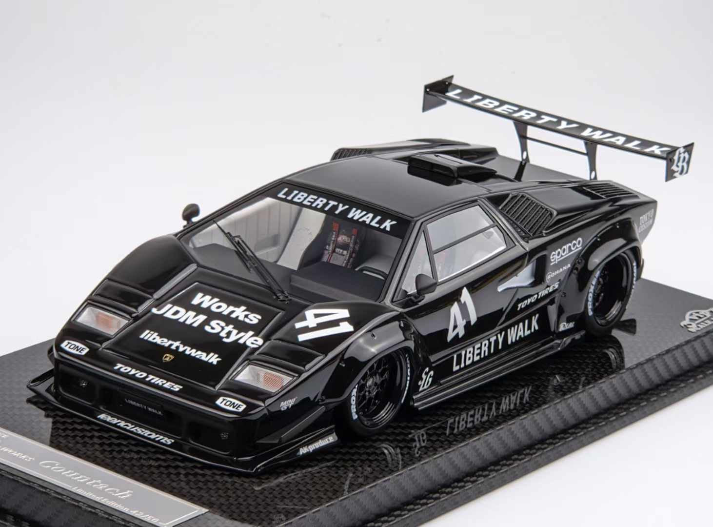 LAMBORGHINI COUNTACH 5000 Noire 1/18 - Polistil Tonka EUR 5,00 - FR LAMBORGHINI COUNTACH 5000 Noire 1/18 - Polistil Tonka EUR 5,00 - FR