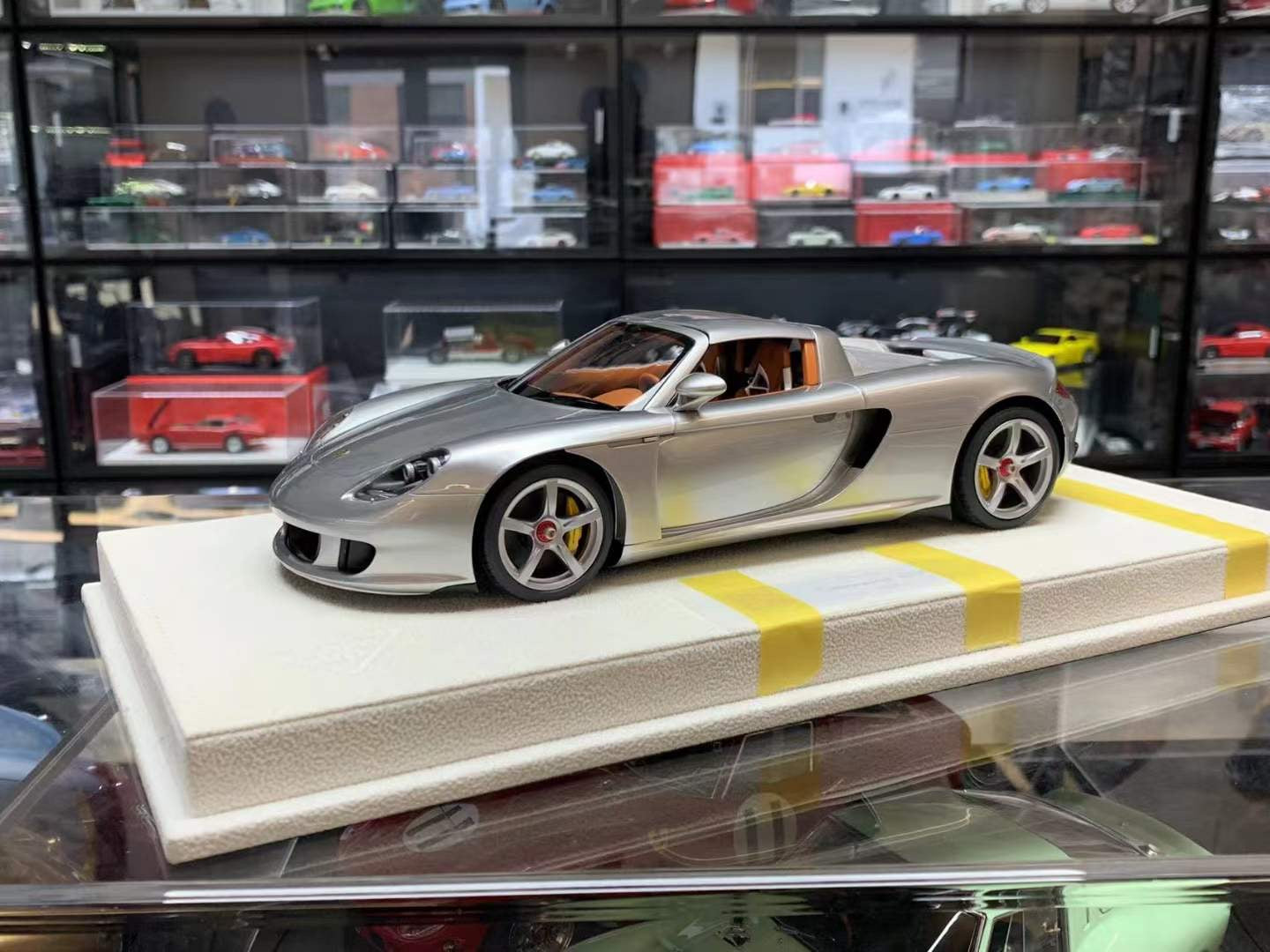 MakeUp Models Carrera GT 1/18