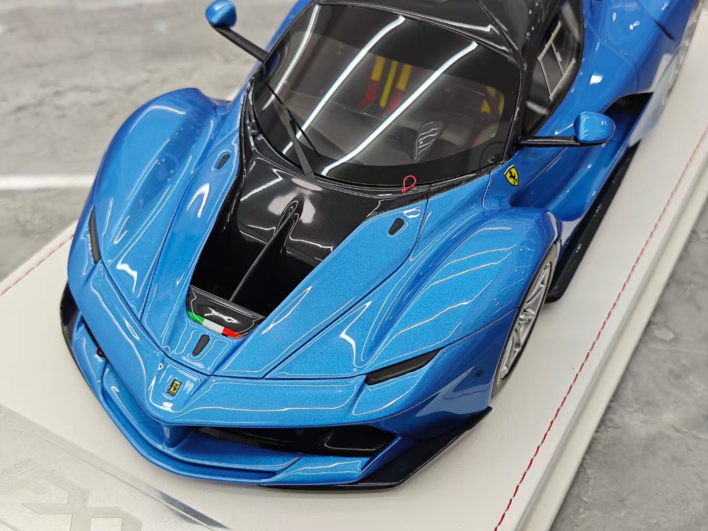 CE Models FXXK 1/18