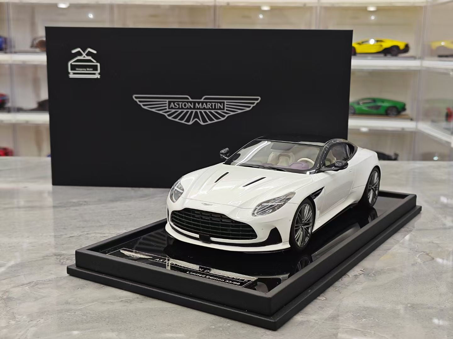 (Pre-Order)MotorHelix Aston Martin DB12 1/18