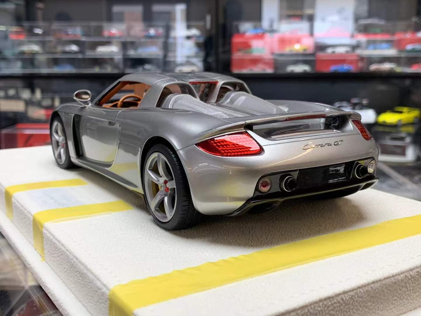 MakeUp Models Carrera GT 1/18