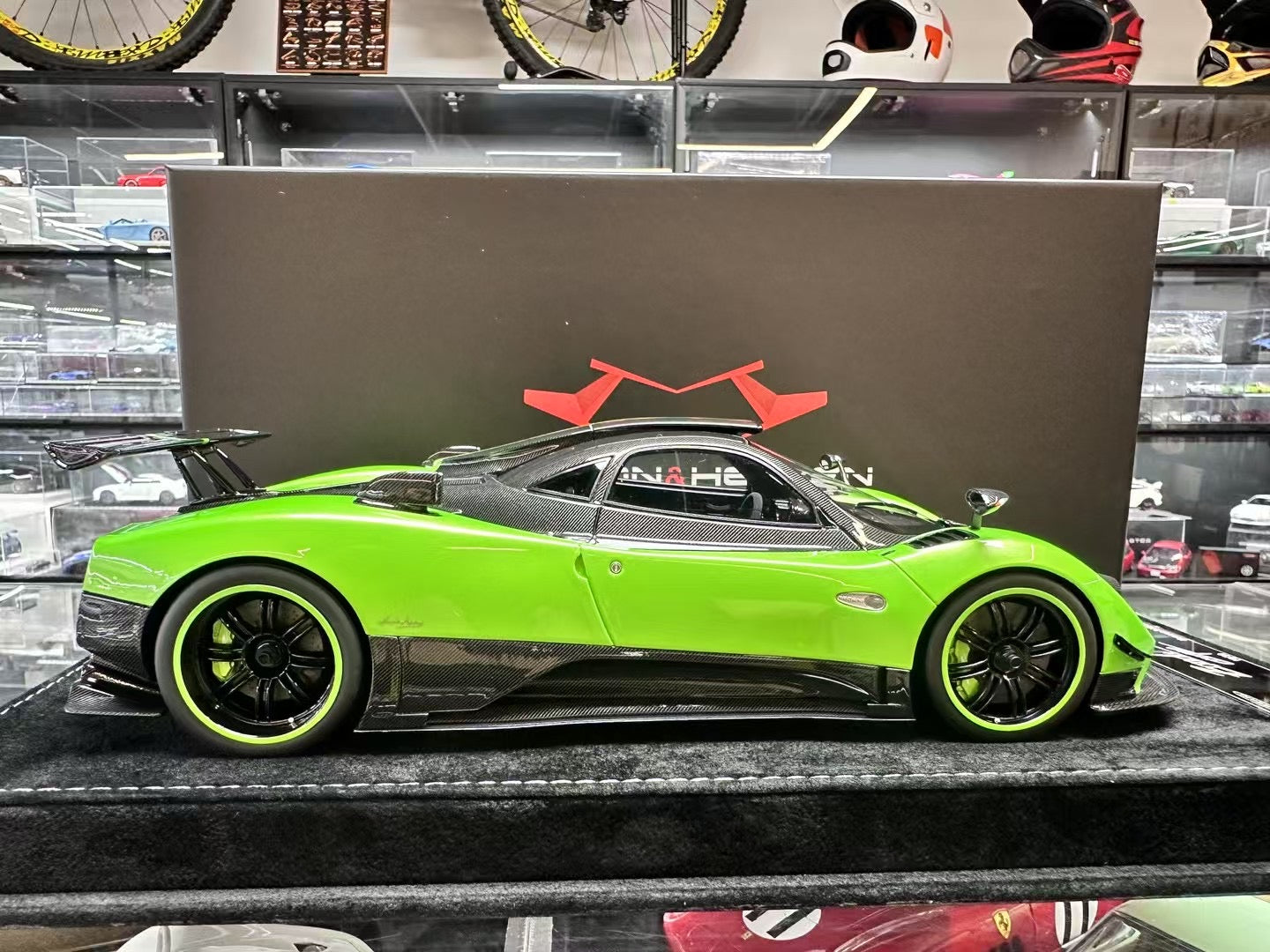 (HH Models) Henson & Heaven Zonda Cinque 1/18
