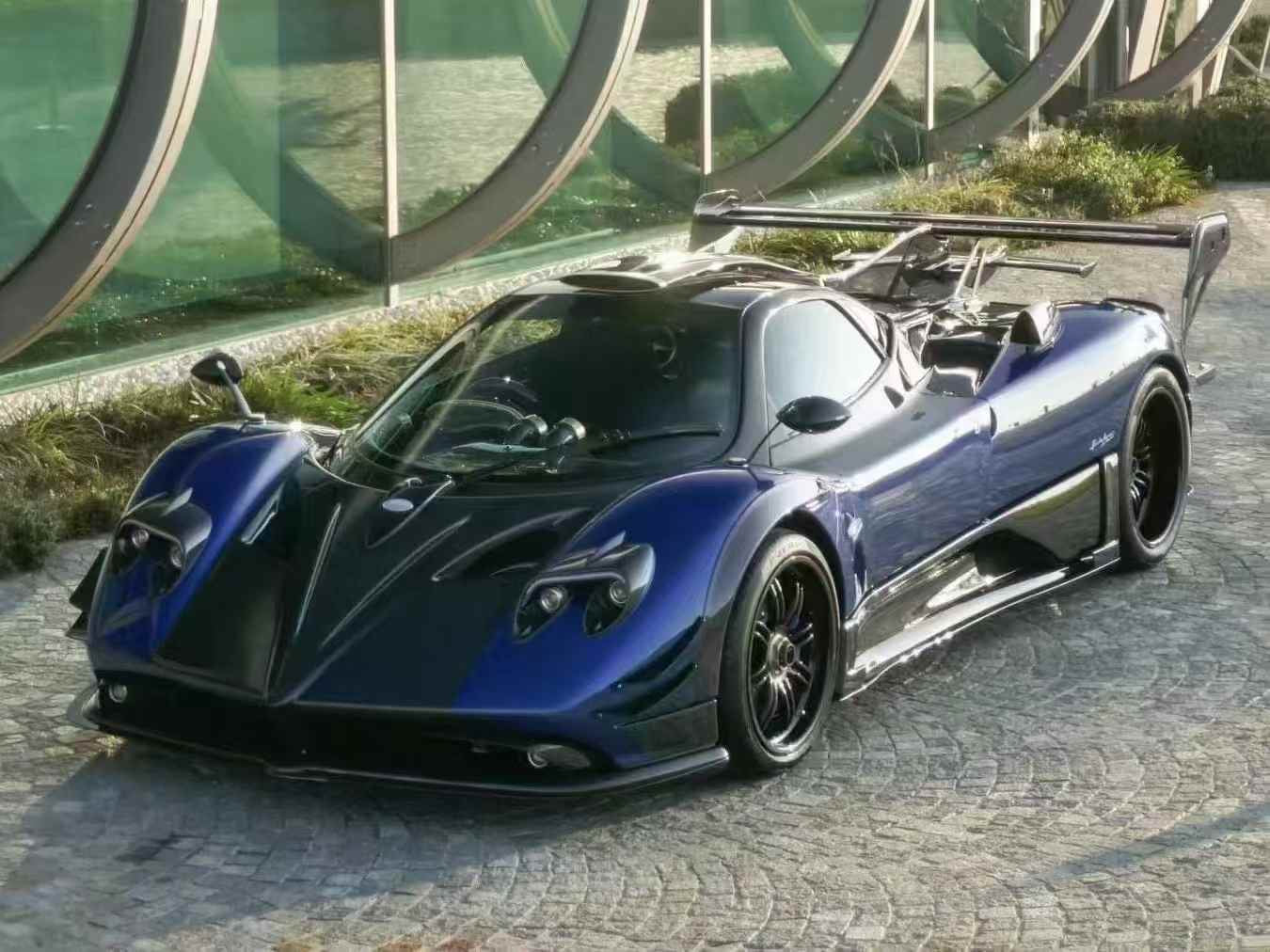 (Pre-Order) Henson & Heaven (HH Models) Zonda Specials 1/18