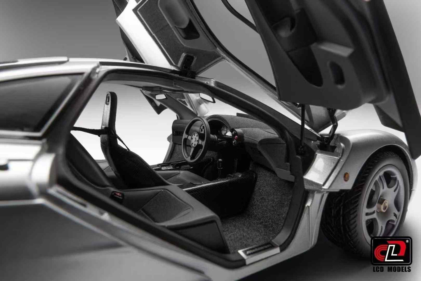 (Pre Order) LCD Models McLaren F1 XP5 1/18 Silver