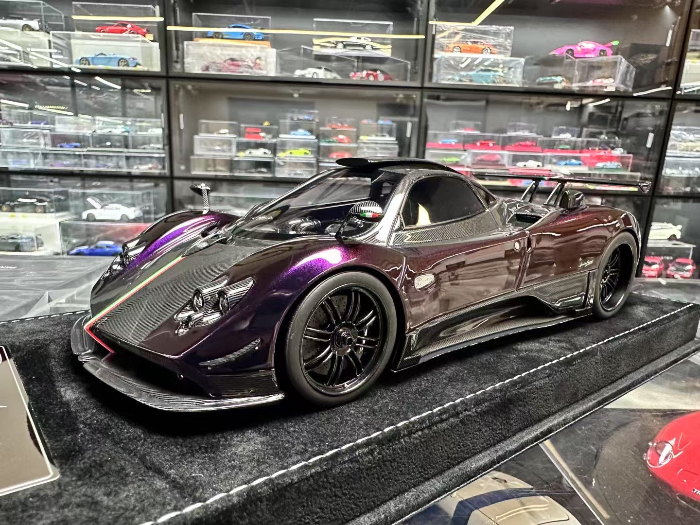 (HH Models) Henson & Heaven Zonda Cinque 1/18