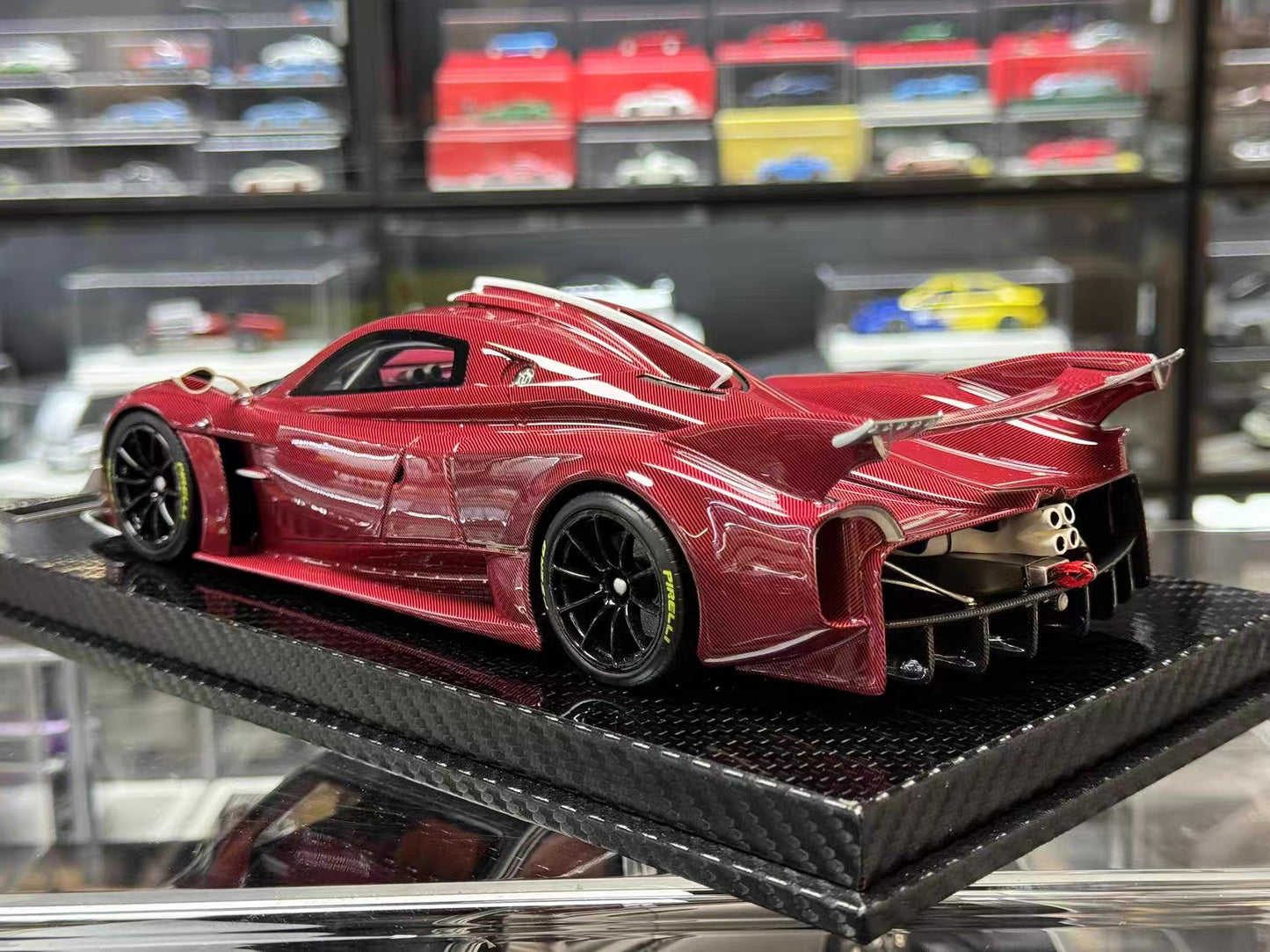 VIP Models Pagani Huayra R 1/18.