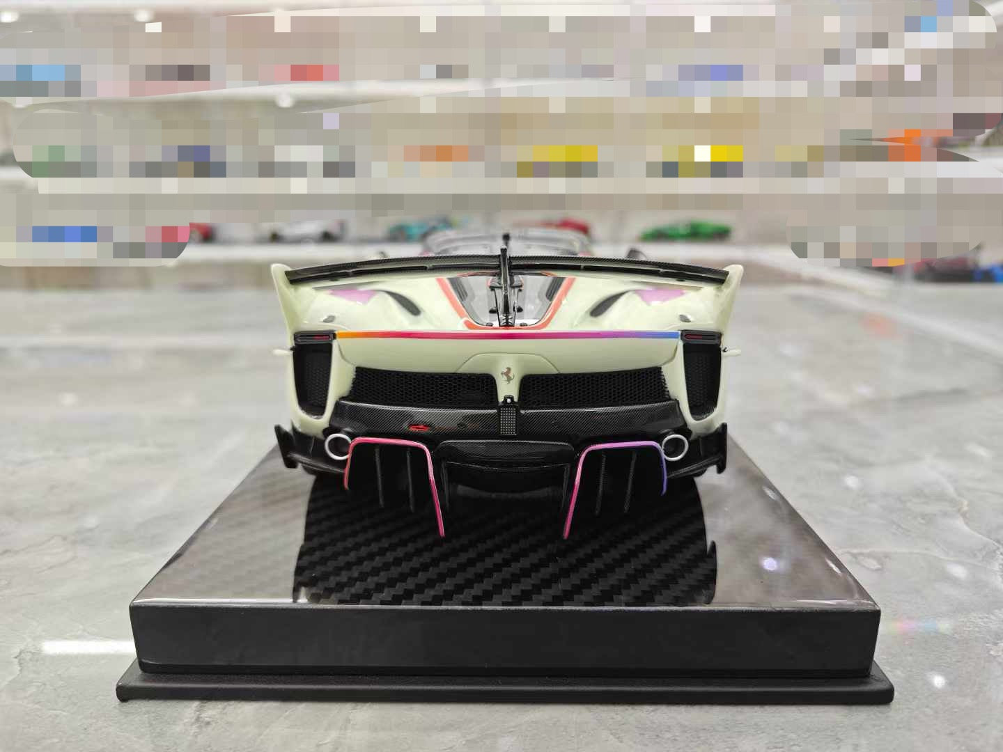 Ultra Unique (UU Models) FXXK Evo 1/18
