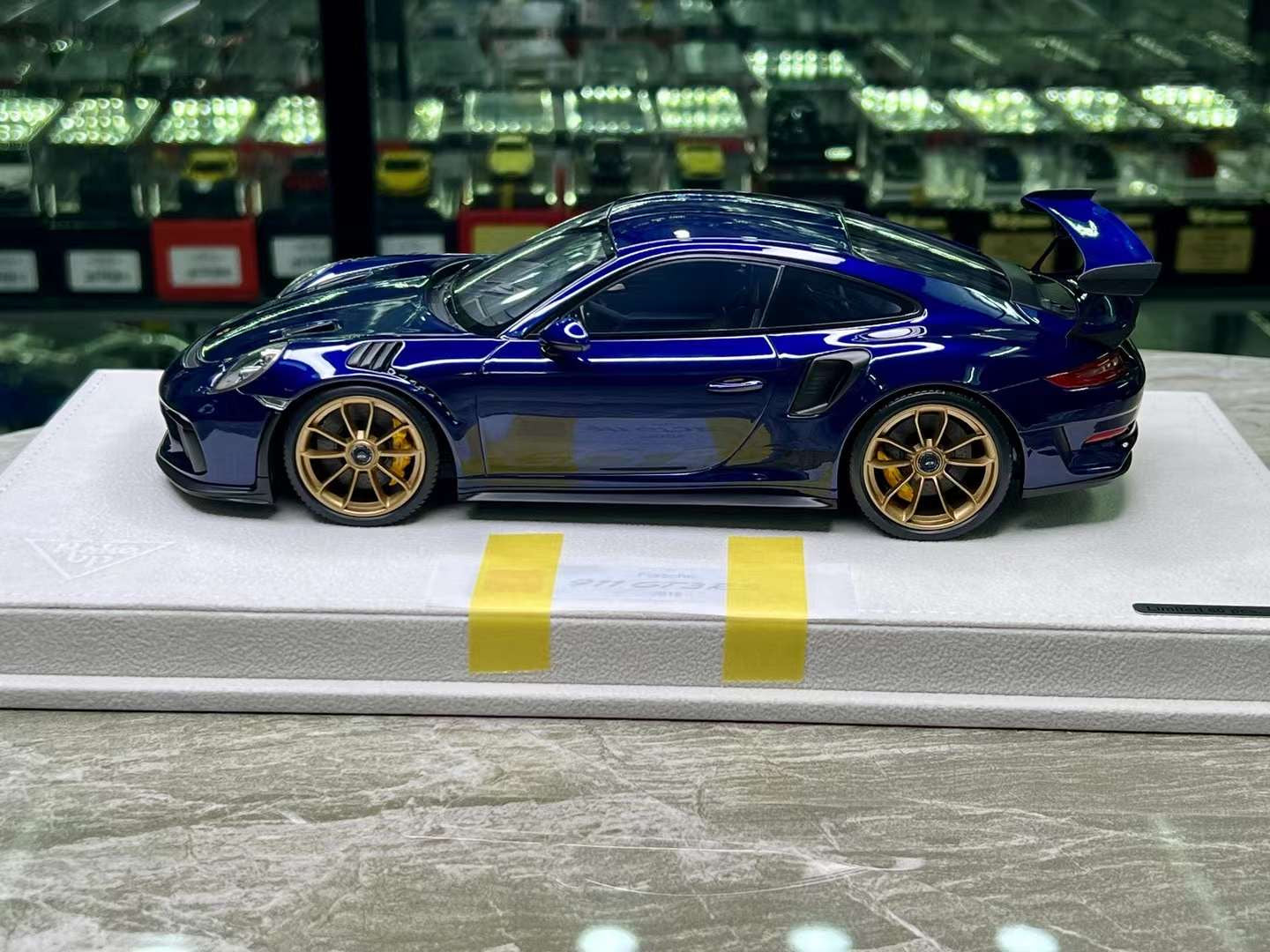 MakeUp 1/18 Porsche 911 GT3RS