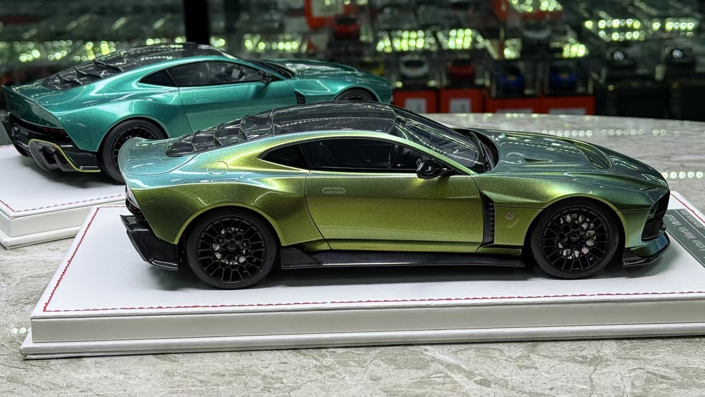 Runner Aston Valour 1/18