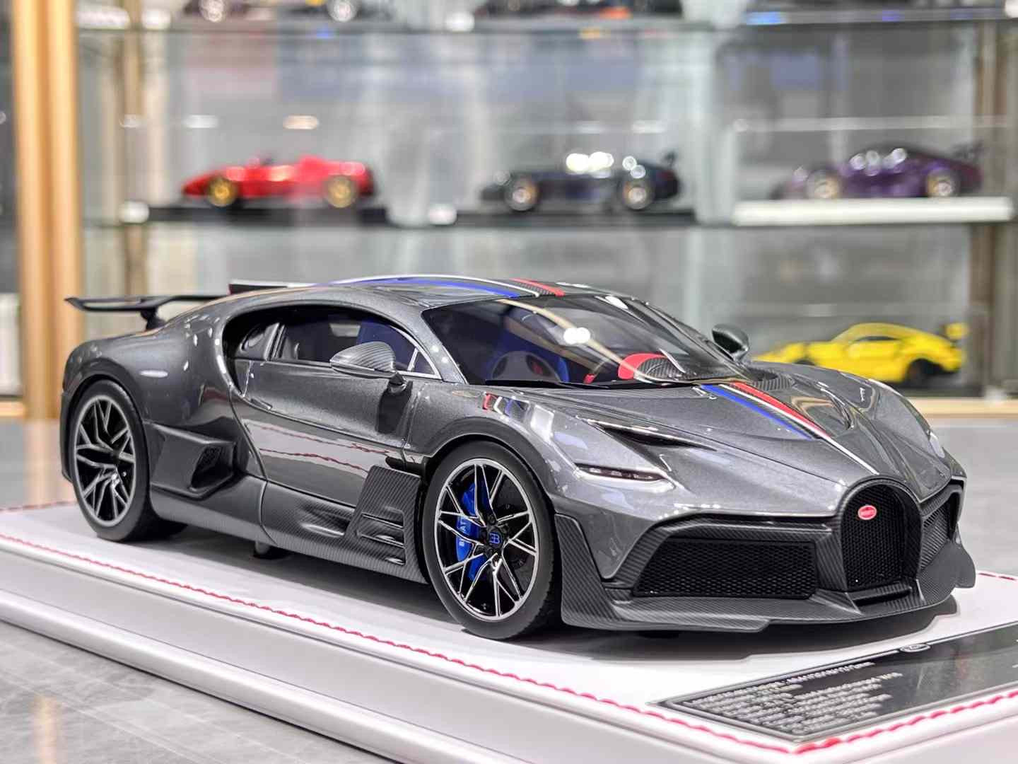 F.C Models Bugatti Divo 1/18 (White Base)