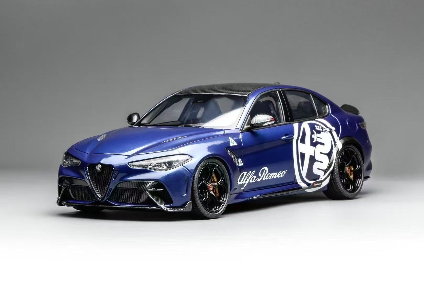 (Pre-Order) MotorHelix 1/18 Alfa Romeo Giulia GTAm