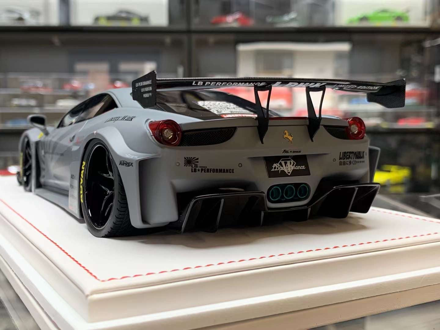 Ivy Models 458 LBWK 1/18