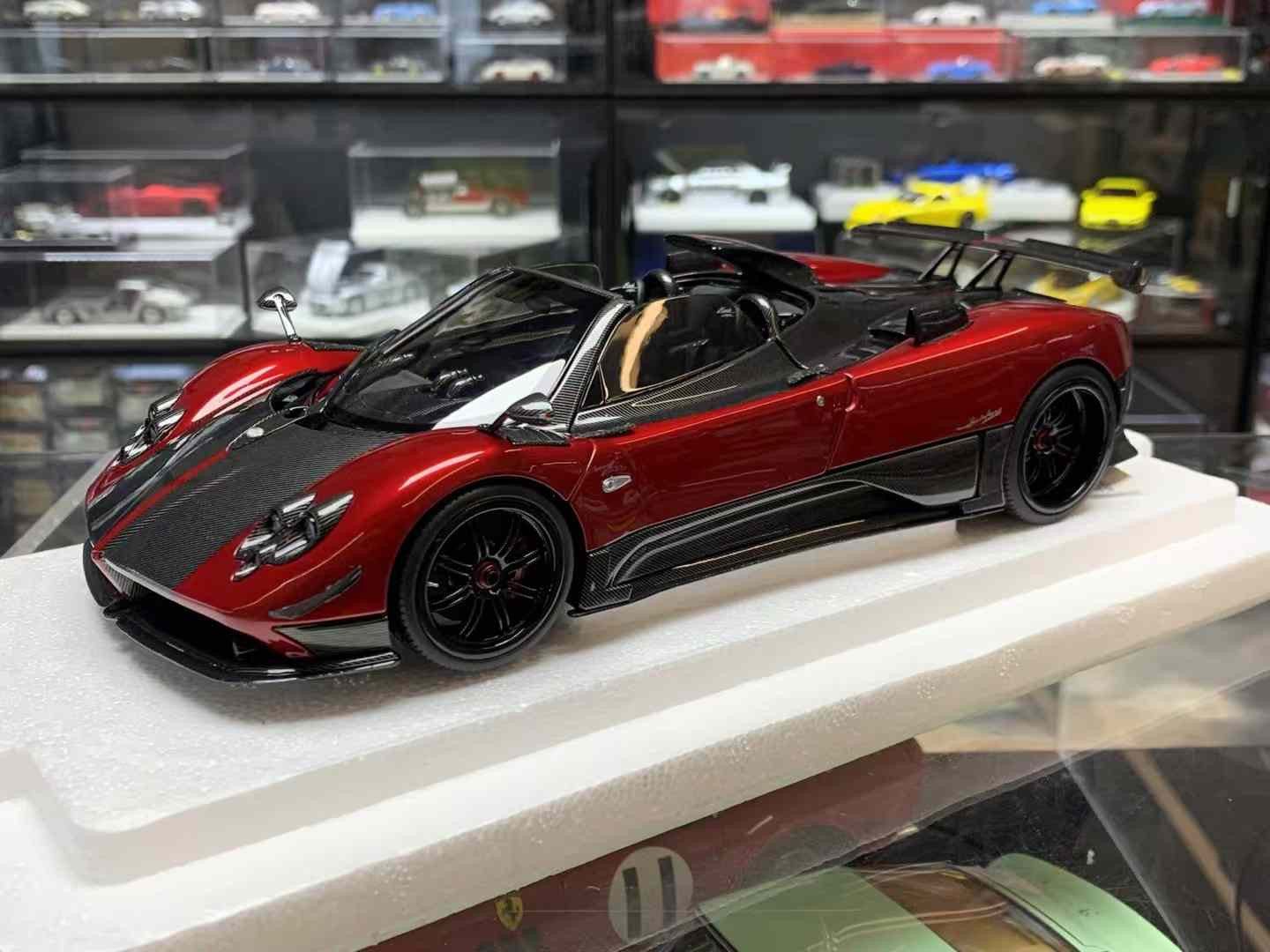 Almost Real Pagani Zonda Cinque Roadster 1/18