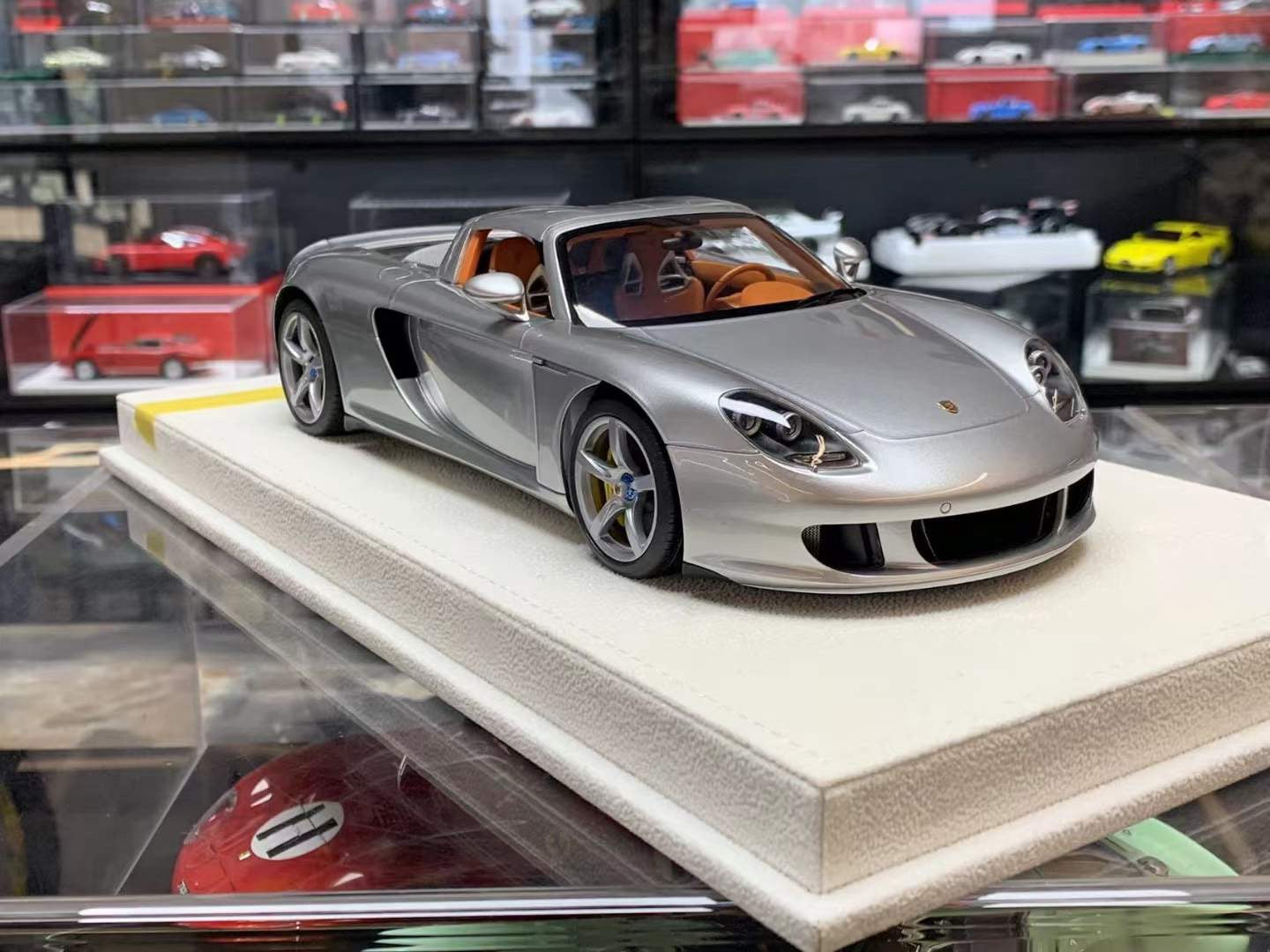 MakeUp Models Carrera GT 1/18