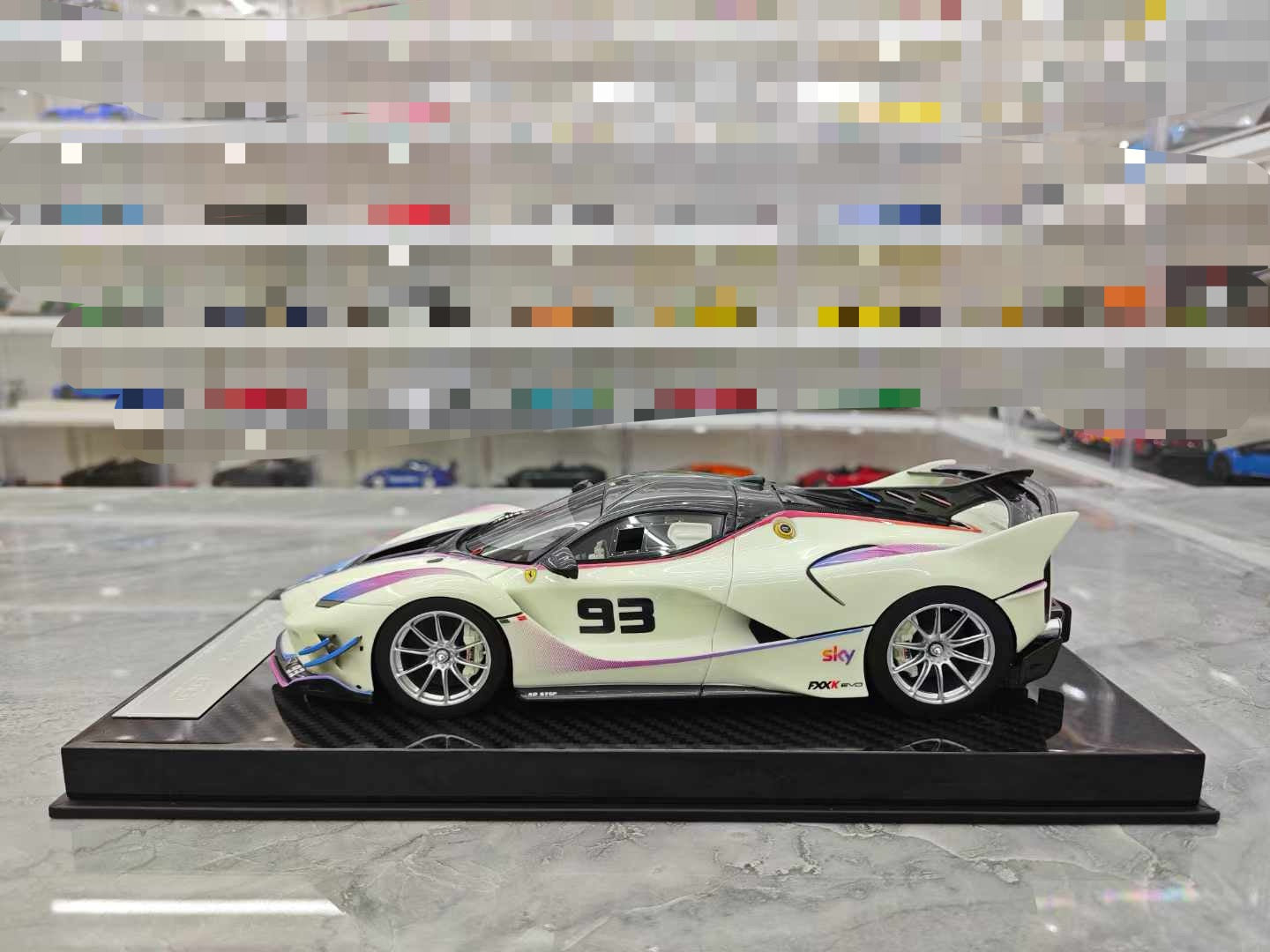 Ultra Unique (UU Models) FXXK Evo 1/18