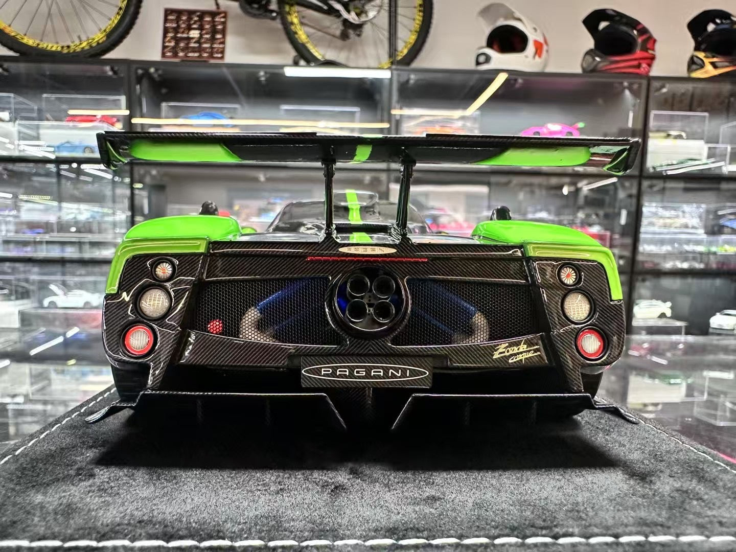 (HH Models) Henson & Heaven Zonda Cinque 1/18