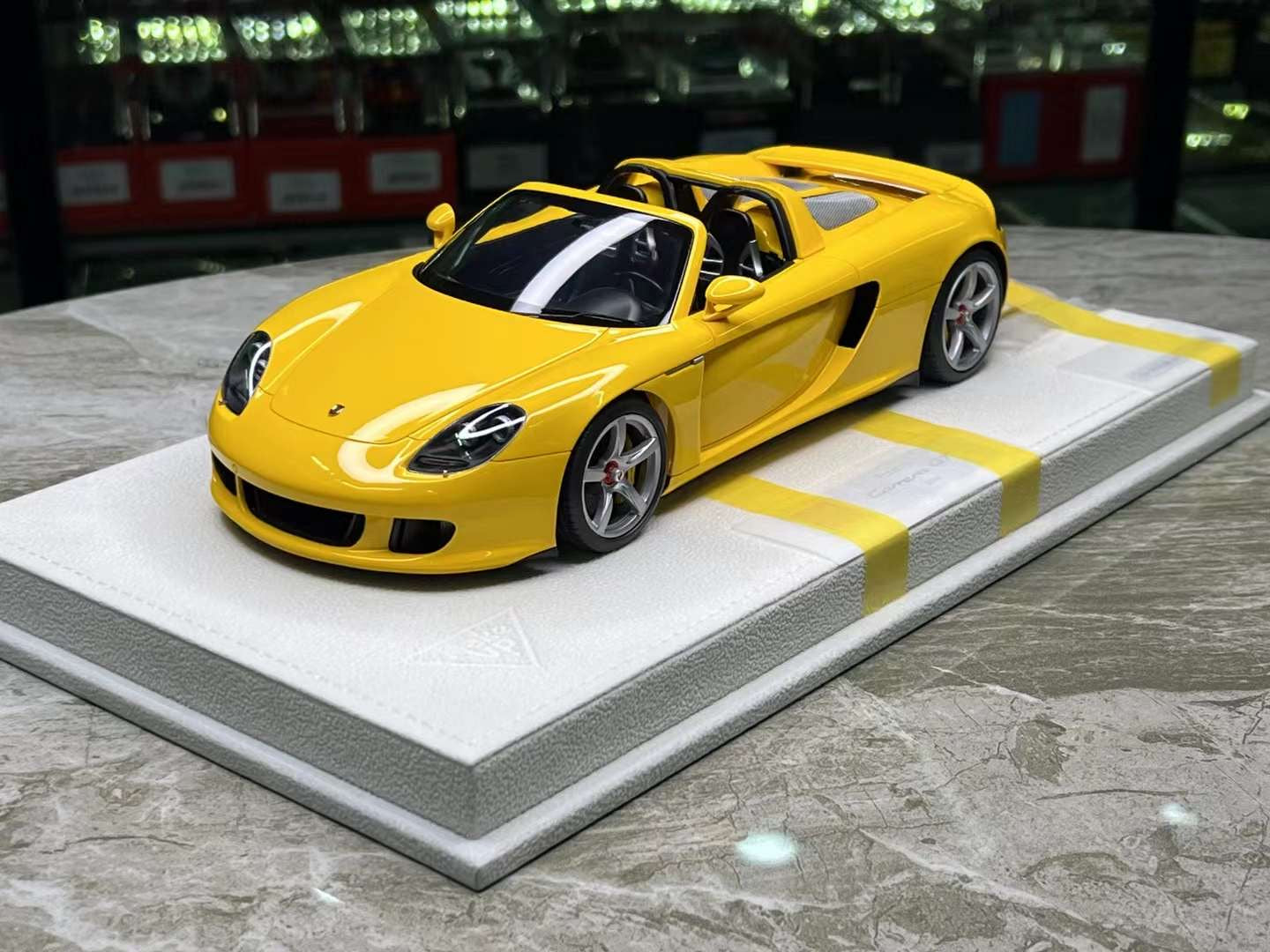 MakeUp Models Carrera GT 1/18