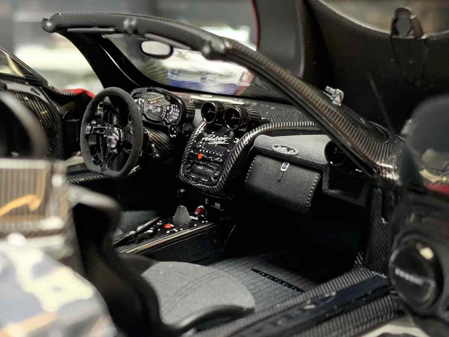 Almost Real Pagani Zonda Cinque Roadster 1/18