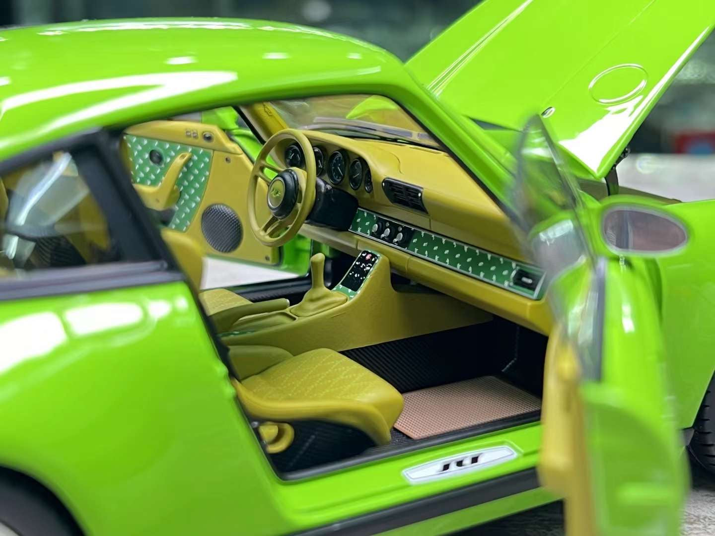 Almost Real 1/18 RUF SCR 2018