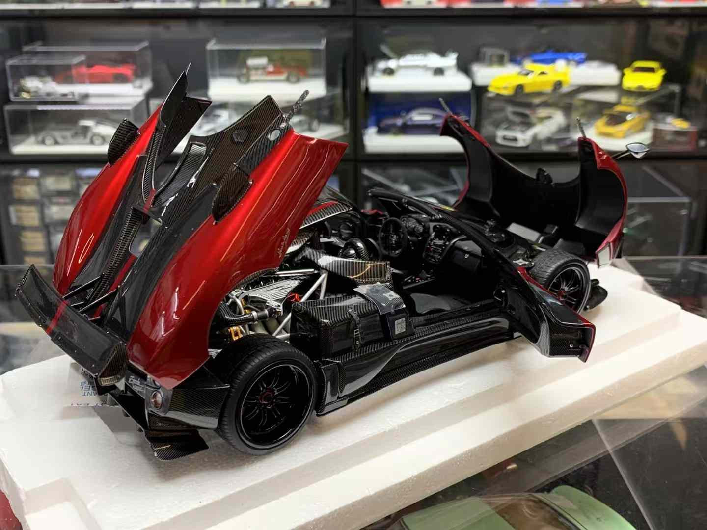 Almost Real Pagani Zonda Cinque Roadster 1/18