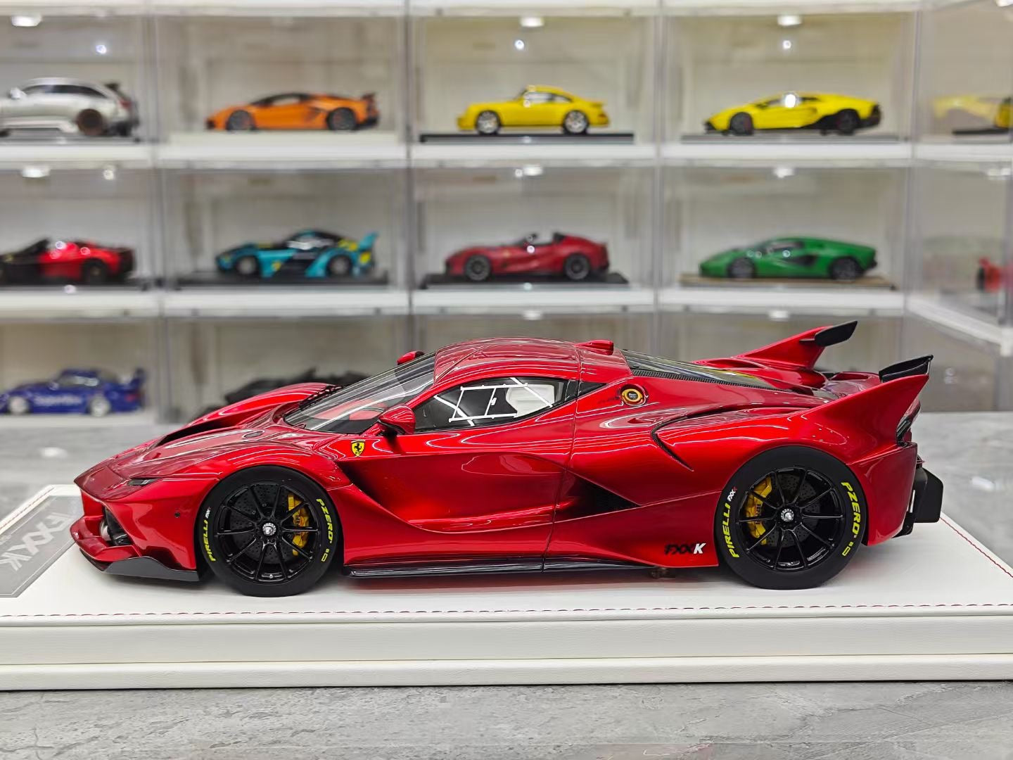 CE Models FXXK 1/18