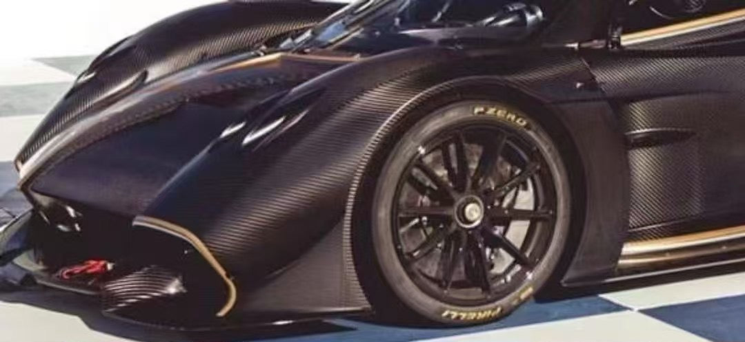 (Pre-Order) Henson & Heaven (HH Models) Huayra R Evo 1/18