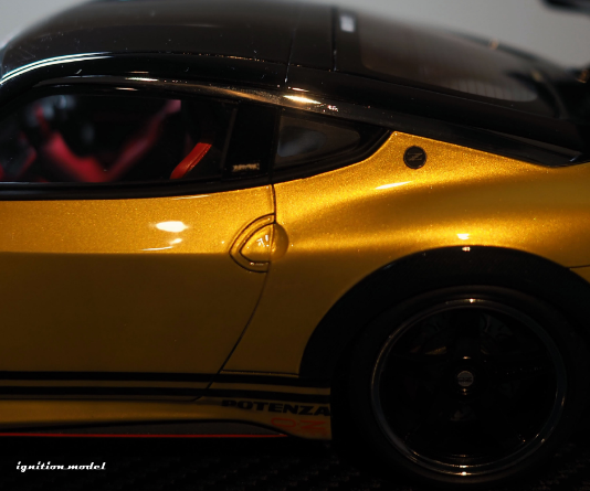 (Pre-Order) Ignition Models Top secret Fairlady Z (RZ34) Gold 1/18