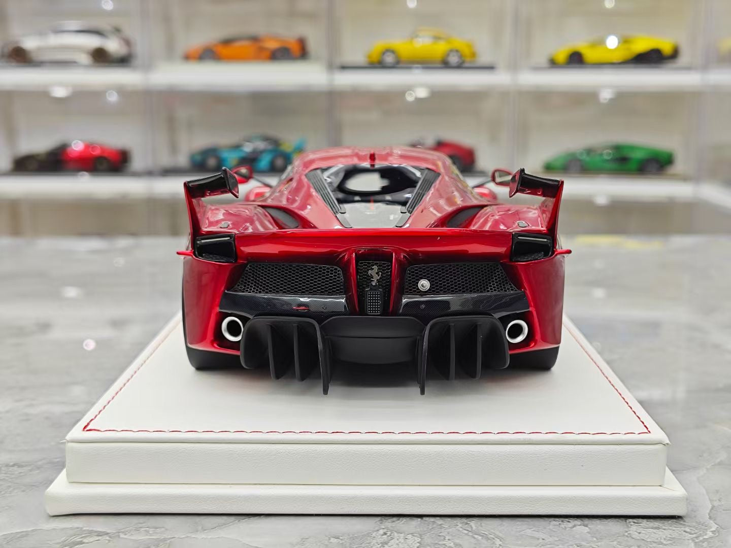 CE Models FXXK 1/18