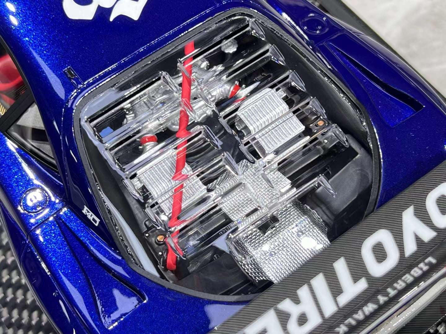 (Pre-Order) VIP Models LBWK F40 1/18