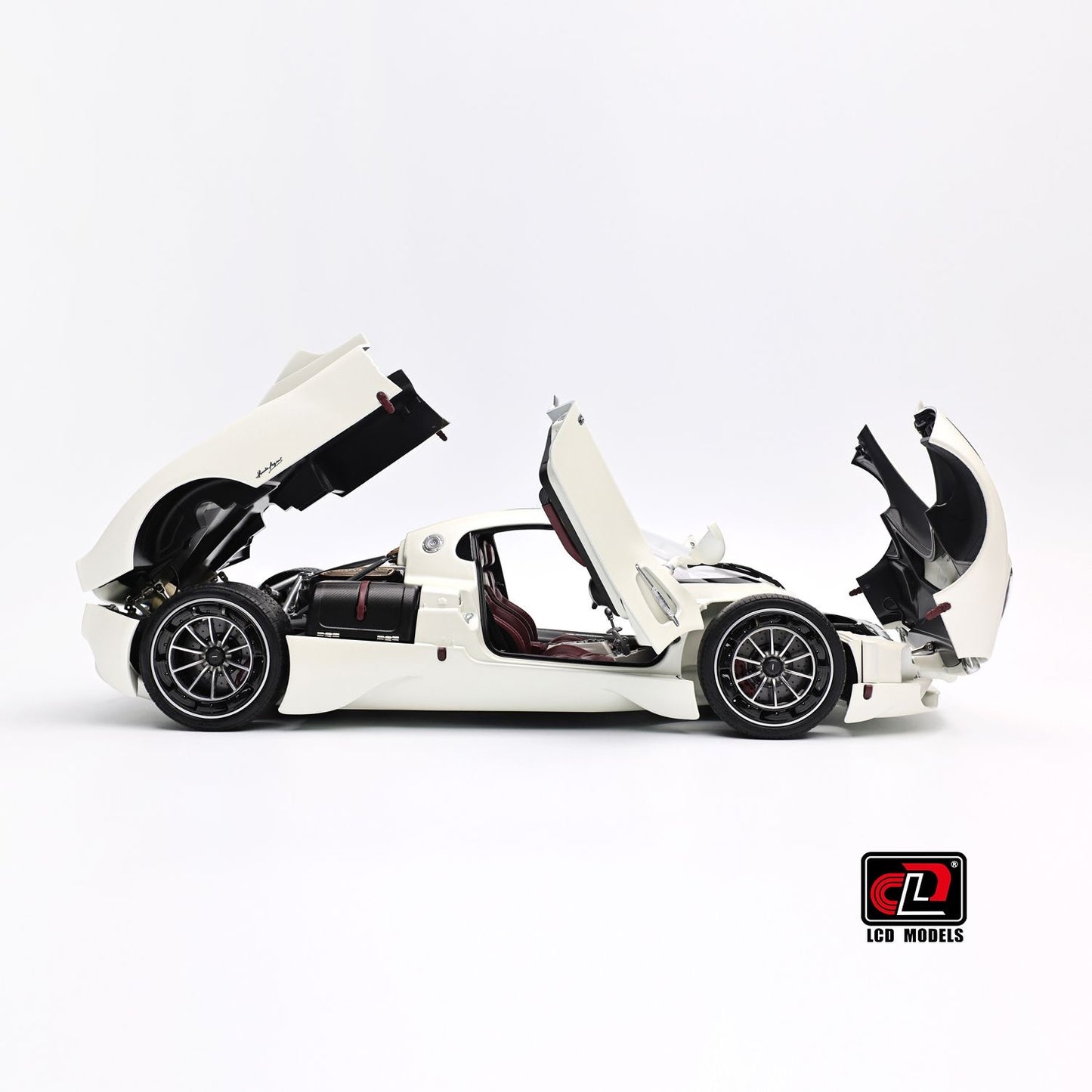 (Pre-Order) LCD Pagani Utopia 1/18