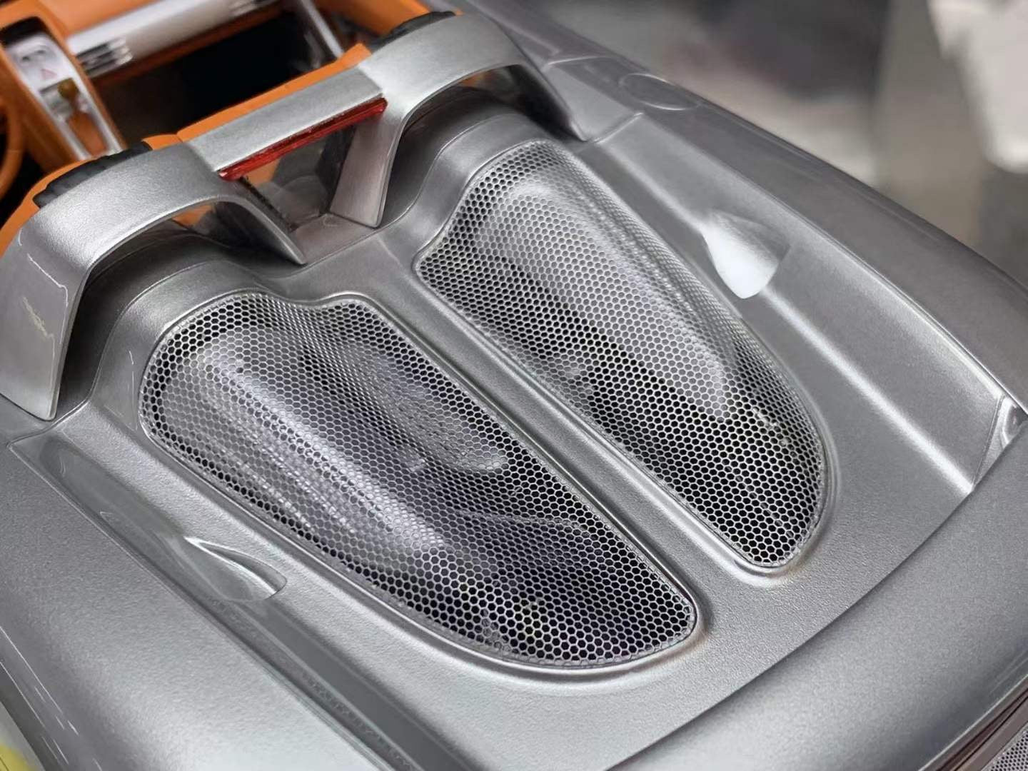 MakeUp Models Carrera GT 1/18