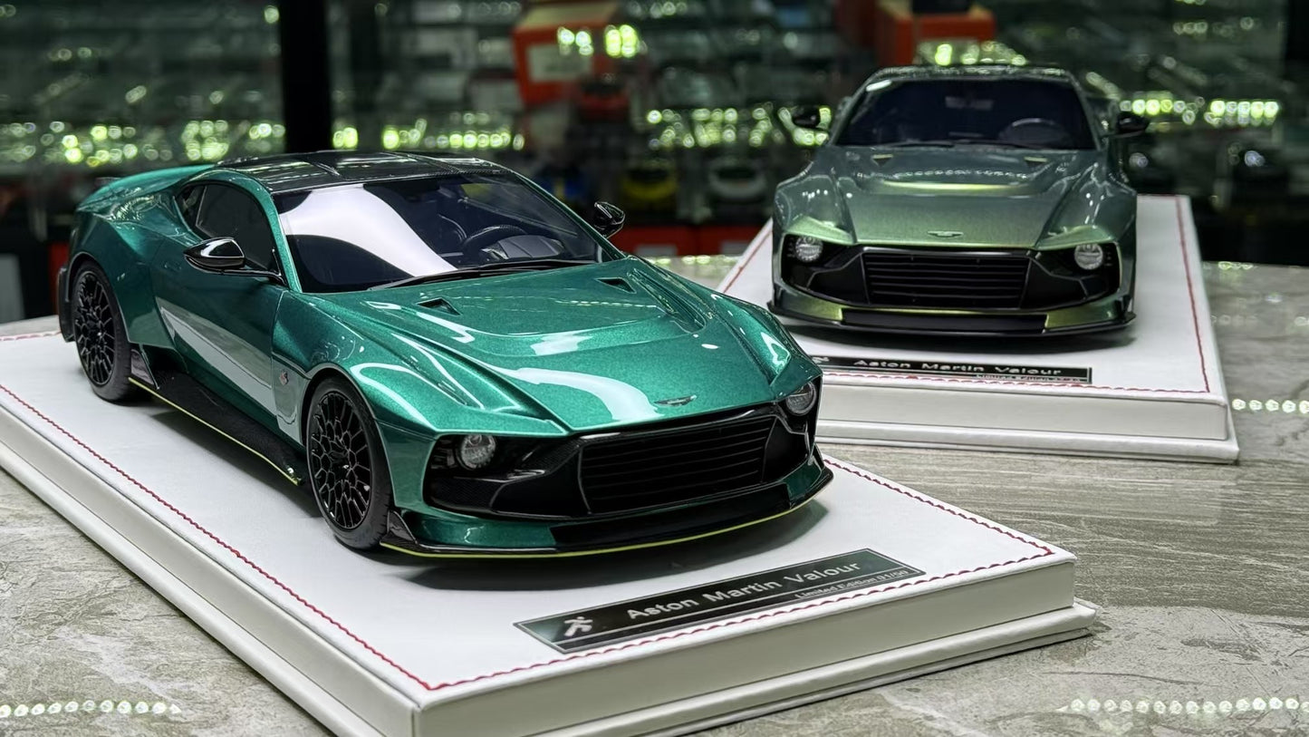Runner Aston Valour 1/18