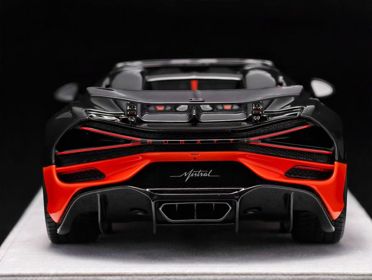 Henson & Heaven (HH Models) Bugatti W16 Mistral 1/18