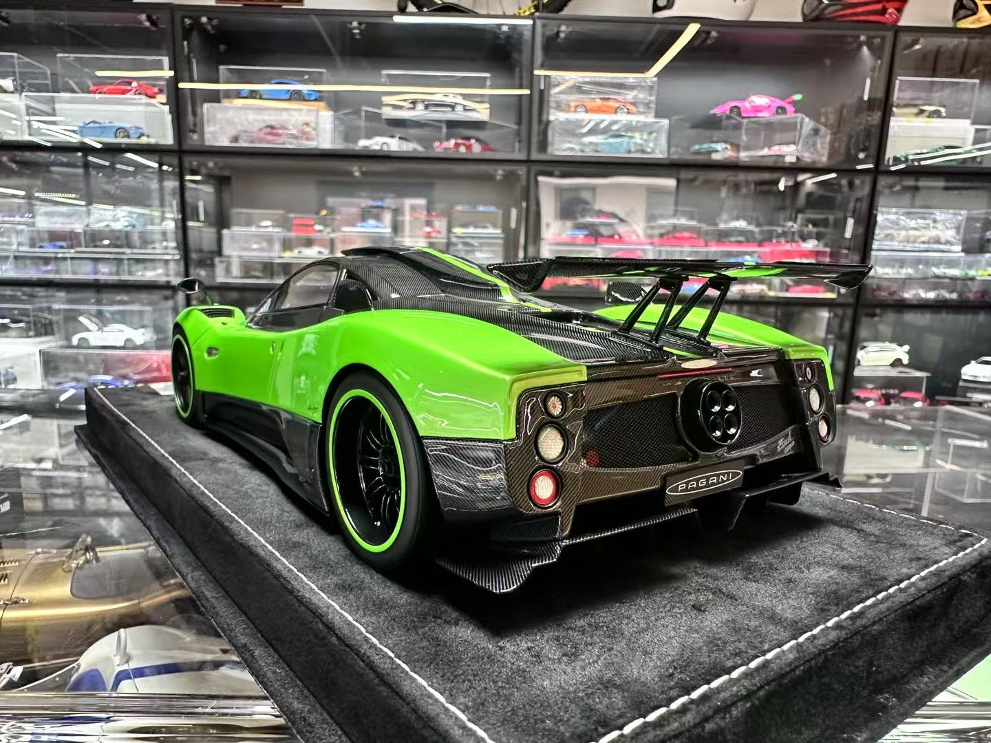 (HH Models) Henson & Heaven Zonda Cinque 1/18