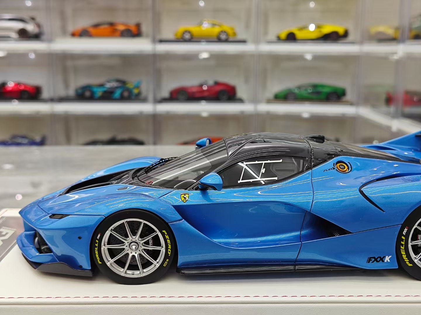CE Models FXXK 1/18