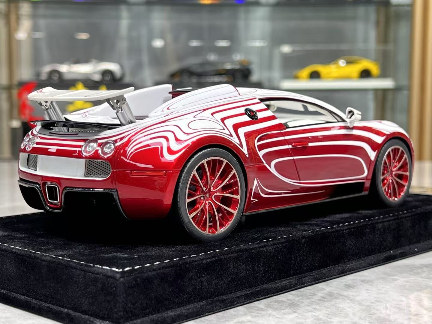 Henson & Heaven (HH) Bugatti Veyron 1/18