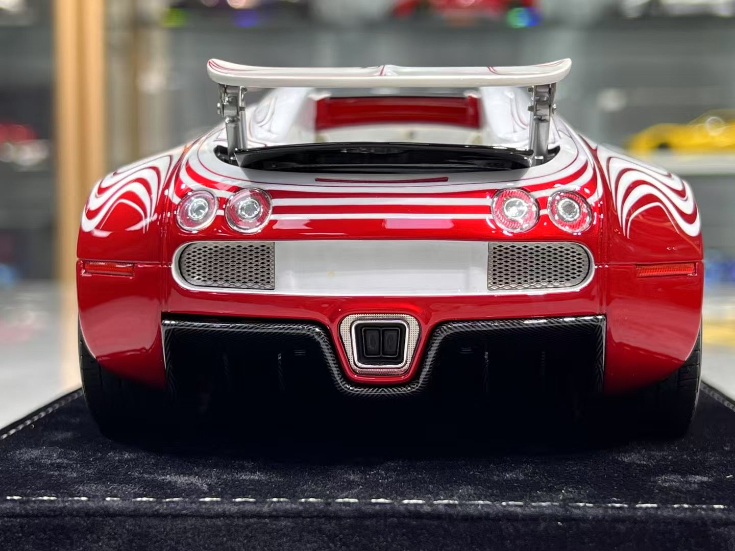 Henson & Heaven (HH) Bugatti Veyron 1/18