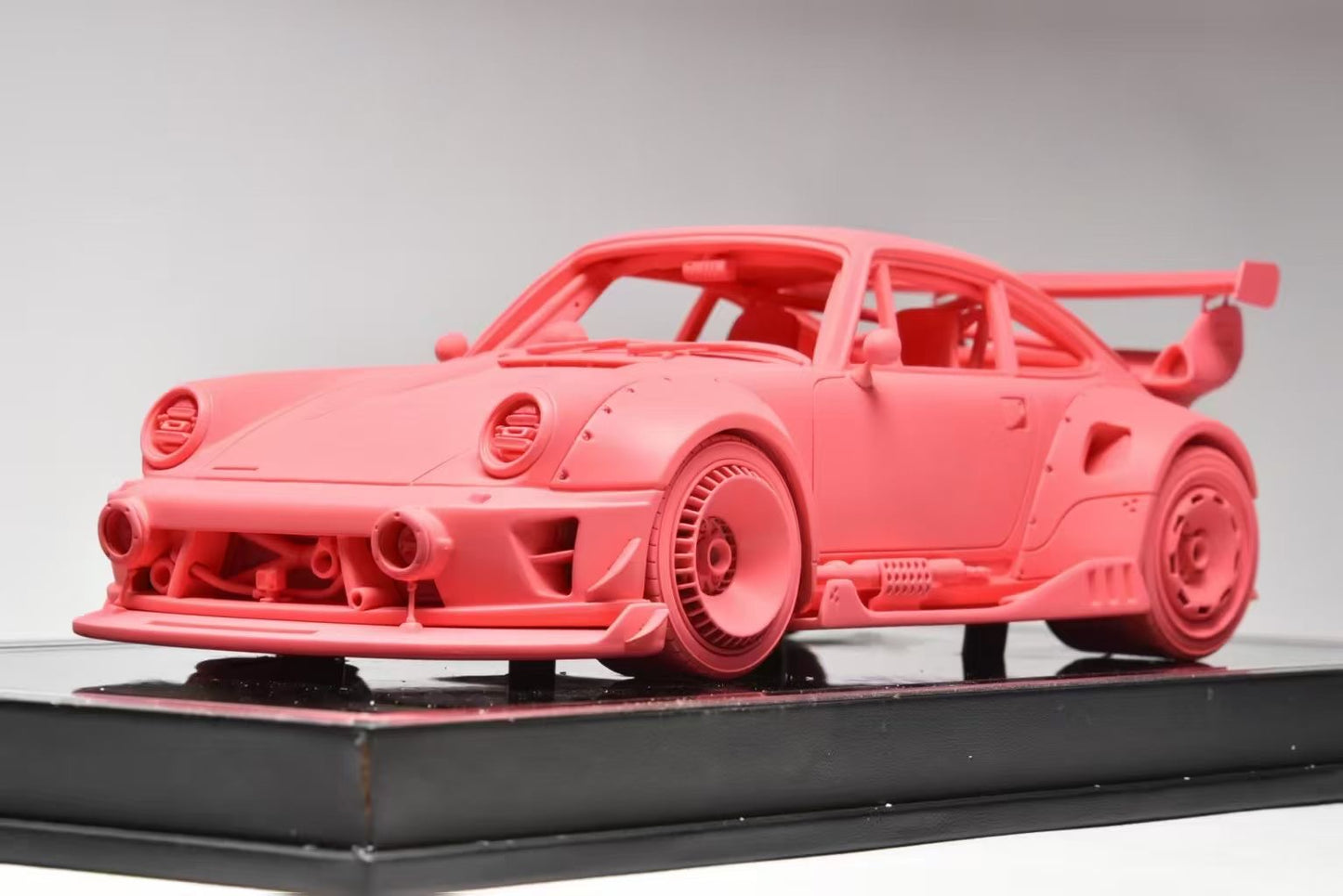 MCM RWB 964 1/18