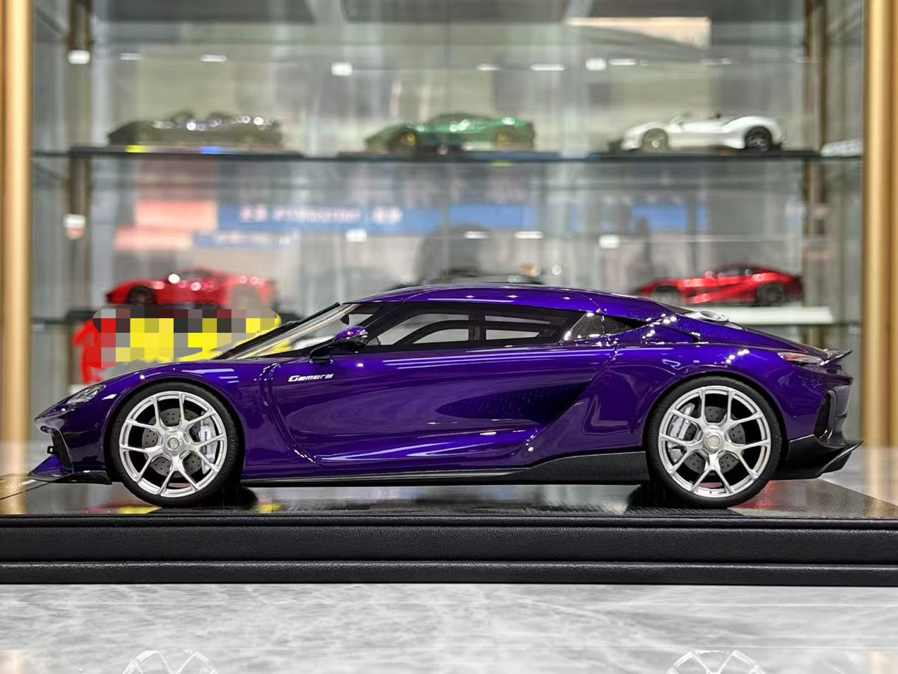 FrontiArt Koenigsegg Gemera 1/18