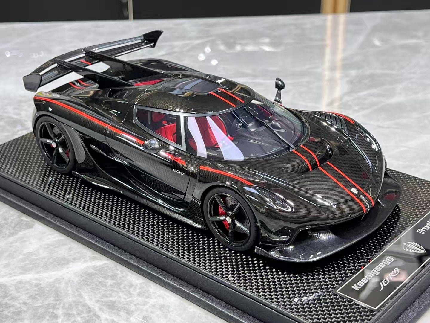 FrontiArt Koenigsegg Jesko 1/18